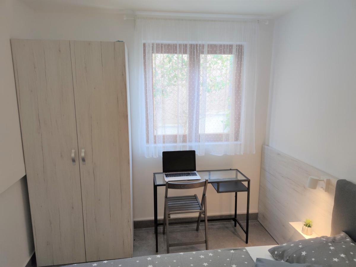 Apartments Rak Vis Eksteriør billede