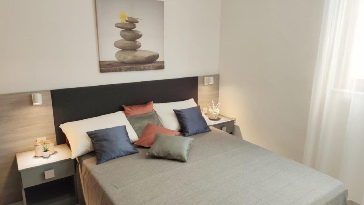 Apartments Rak Vis Eksteriør billede